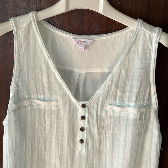Candies size large sleeveless lightweight loosefitting summer top - Picture 2 of 9